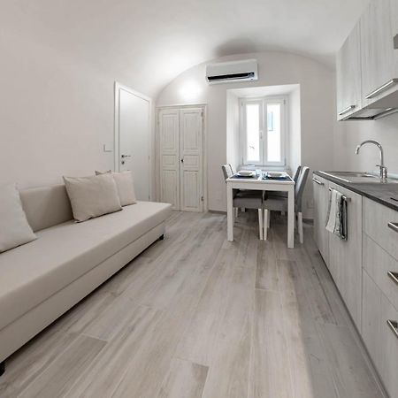 H11 Piccola Perla A Un Passo Dal Mare Apartment Santo Stefano al Mare Luaran gambar