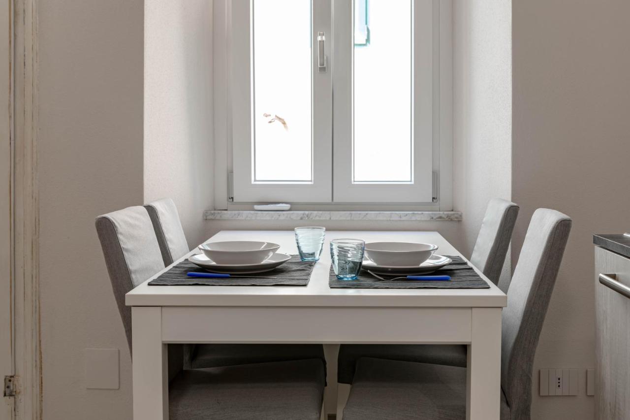 H11 Piccola Perla A Un Passo Dal Mare Apartment Santo Stefano al Mare Luaran gambar