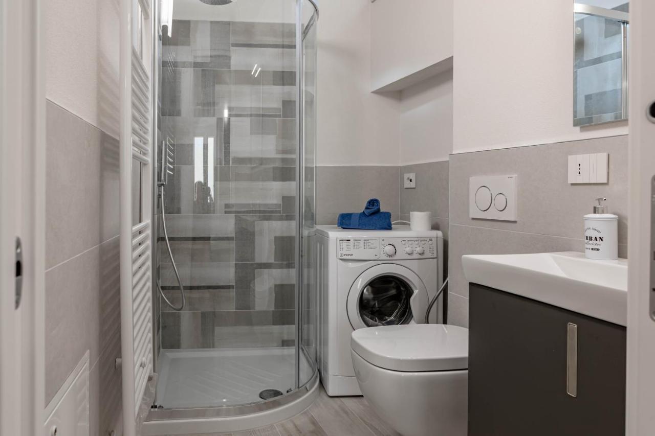H11 Piccola Perla A Un Passo Dal Mare Apartment Santo Stefano al Mare Luaran gambar